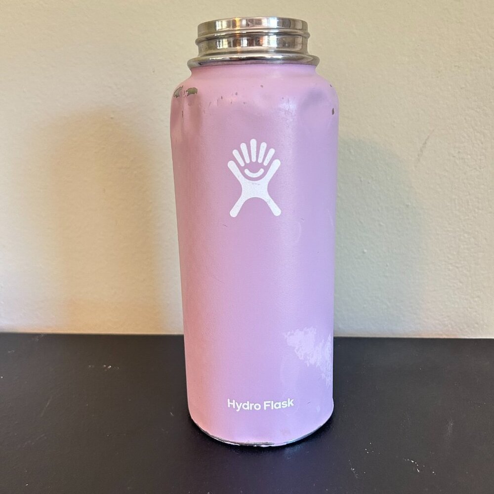 Hydroflask 32 oz Wide Mouth Water Bottle Lilac Purple Very Dented Deadstock - Picture 1 of 6